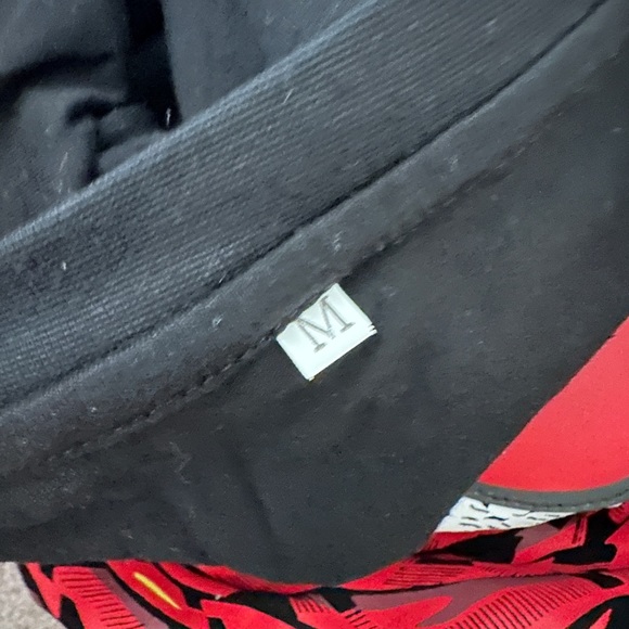 Black Sunglasses Panda Tshirt (Battery Powered) - Picture 2 of 3